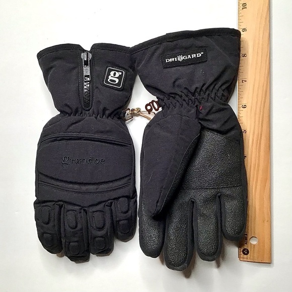 Grandoe Drive-Gard Technology Black Ski Gloves with zipper for Adults/Teens - Picture 4 of 4